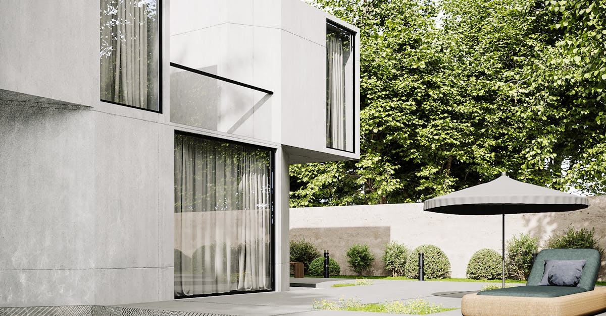 Comparing Acid-Based Versus Alkaline Cleaners for Epoxy Surfaces